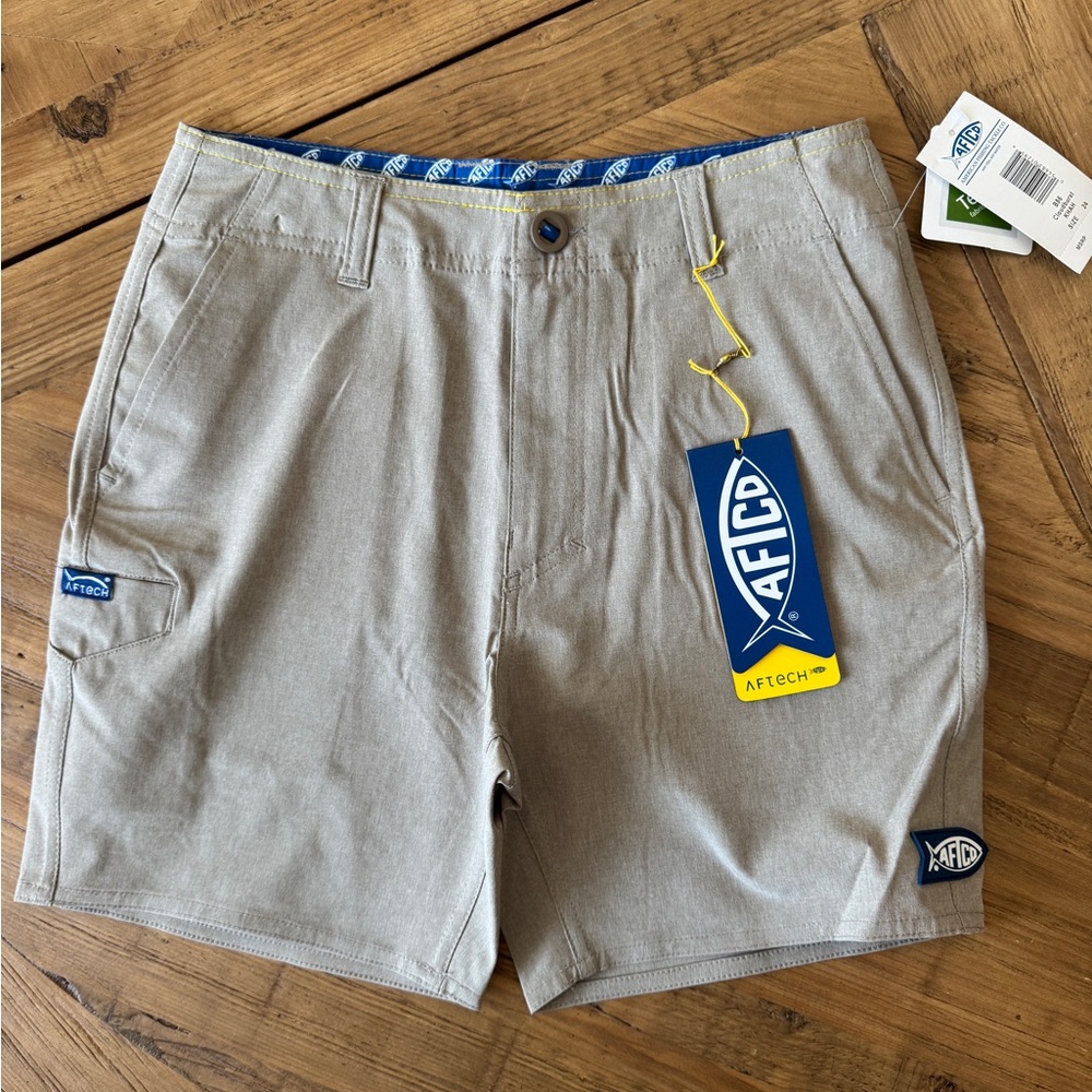 AFTCO size 24 Khaki Shorts